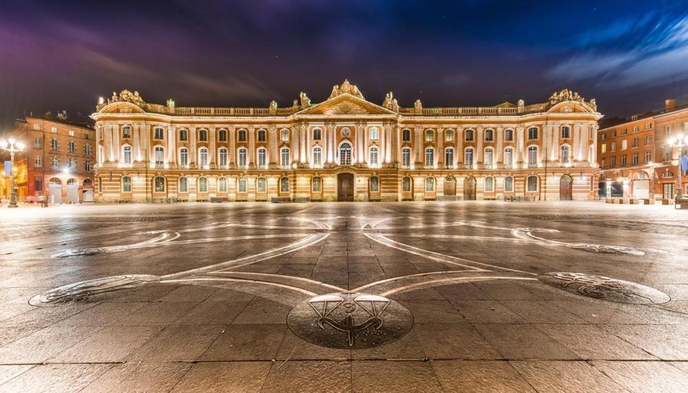 Apartment Coeur Capitole 122m2- Clim - Parking - Ascenseur- Metro *