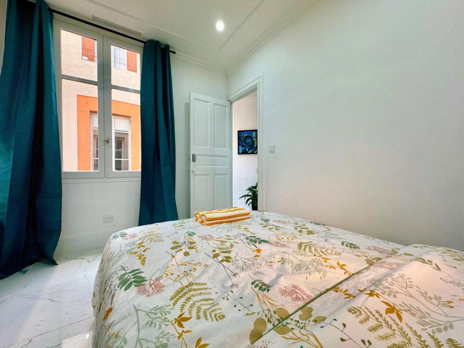 Apartment Coeur Capitole 122m2- Clim - Parking - Ascenseur- Metro *